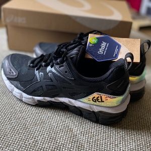 ❌Sold❌ ASICS GEL-QUANTUM 180, Black, Women US 6, NEW